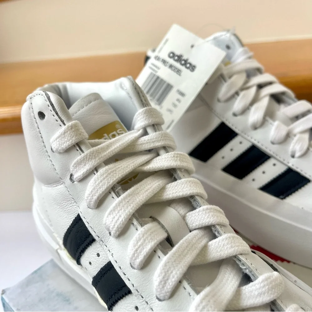 NWT Adidas 424 Pro Model Sneaker Black / white - Picture 2 of 15